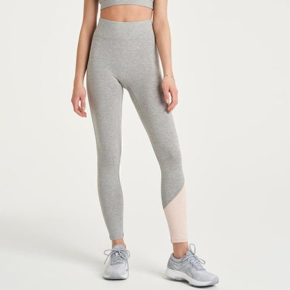 We Over Me Bandier Inversion Leggings Grey Pink